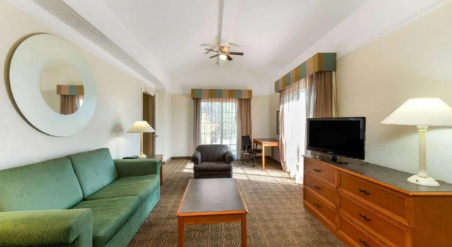 Люкс La Quinta Inn by Wyndham Bossier City