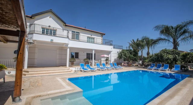 Вилла Papas Family Villa