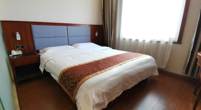 Beijing Blue Peacock Business Hotel, Rezerwuj Hotel Shangdi Pekin, w pobliżu Longze Station