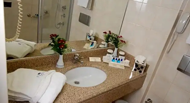 Люкс Standard Class Hotel