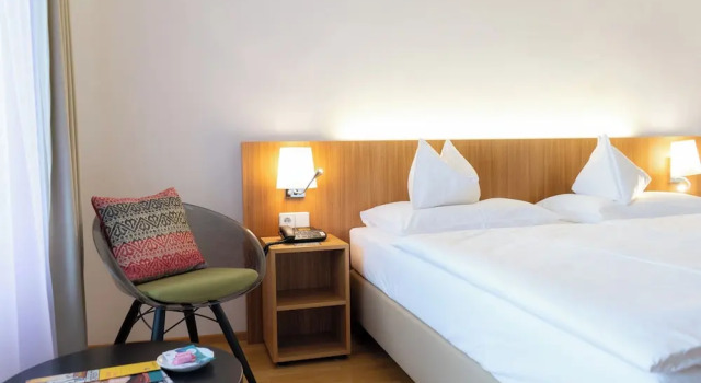 Одноместный номер Deluxe с балконом At the Park Hotel