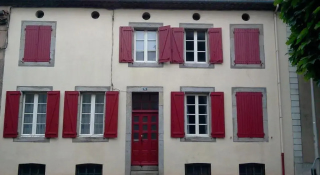 Maison de ville au pied de la Montagne Noire, Buchen Sie Hotel Mazamet Tarn