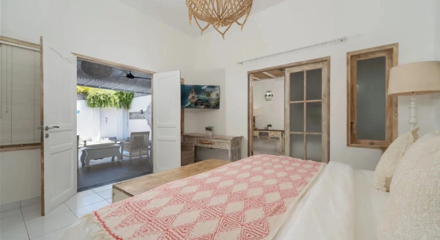 Peacock Bungalow by Pertama Stay, Varaa Villa Mökit kohteessa Bali, Mökki