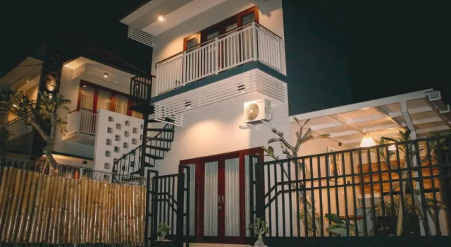 Camera Standard Adi's CoLiving Villa
