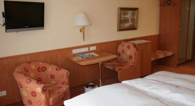 Hotel Mühlenthal GmbH, Забронировать Отель Швальбах 