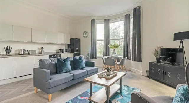 Двухместные апартаменты Stunning Large 1-bed Apartment in Tunbridge Wells