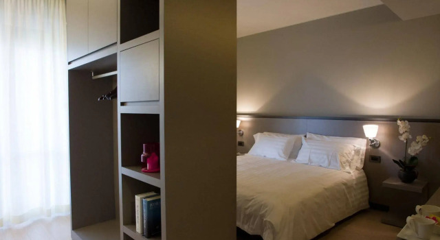 Zara Rooms & Suites