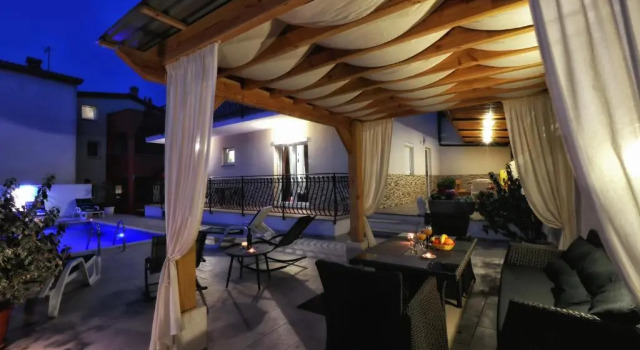 Коттедж Holiday House Pudarica