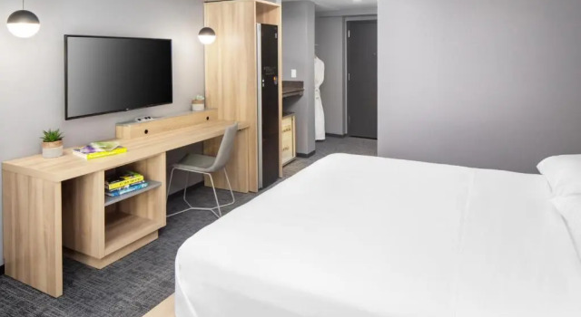 Номер Executive Henn na Hotel New York