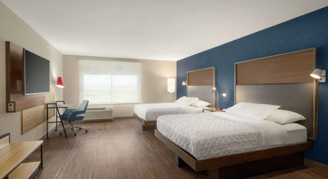 Четырёхместный номер Standard Tru By Hilton Scottsdale Salt River