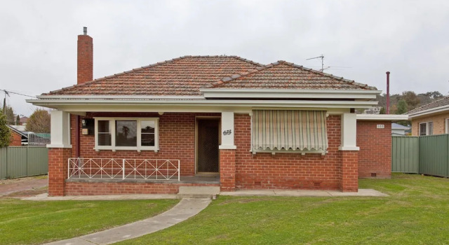 Red Brick Beauty - Central Cottage, Забронировать Дом для отпуска Виллы Олбери, рядом с Hume and Hovell Walking Track Trailhead, Вилла