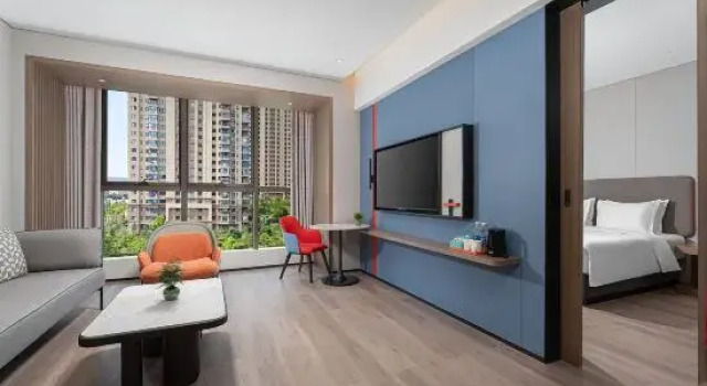 Люкс Holiday Inn Express Kunming Economic Dev Zone by IHG