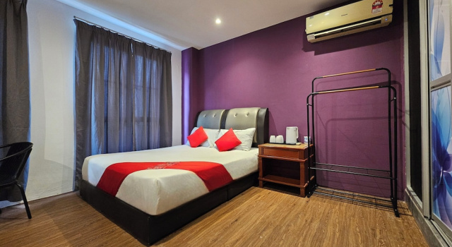 Четырёхместный номер Deluxe с 3 комнатами Good2Stay Budget Hotel l Lift l Coway Water l WIFI6 l Laundromat