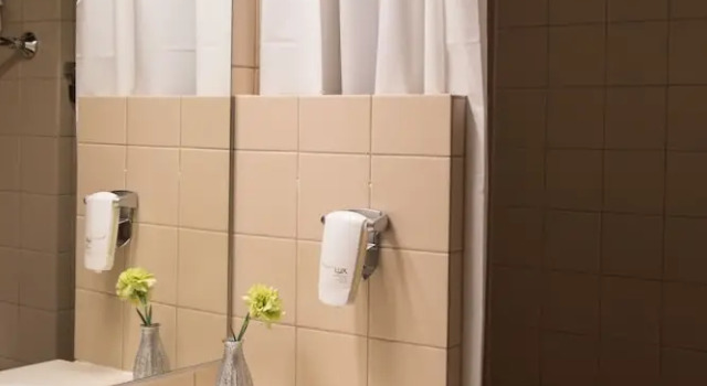 Четырёхместный номер Standard Hotel Savoy