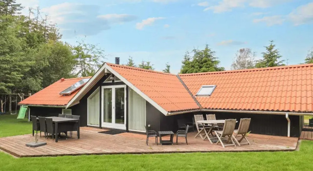 Коттедж 6 person holiday home in Jerup