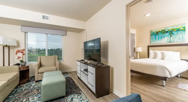 Люкс Soka Suites Dallas - Las Colinas