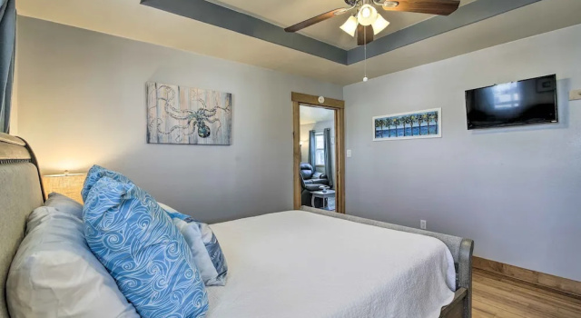Коттедж с 2 комнатами Waterfront Port Isabel Getaway: Bring Your Pet!