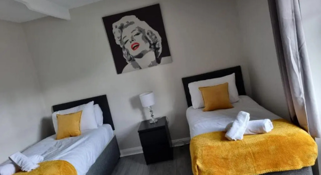 Студия Grey Stone Studio Apartments