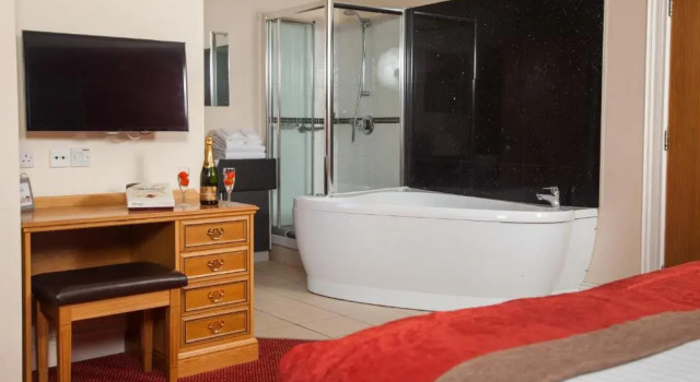 Люкс Гостевой дом Portrush Adelphi