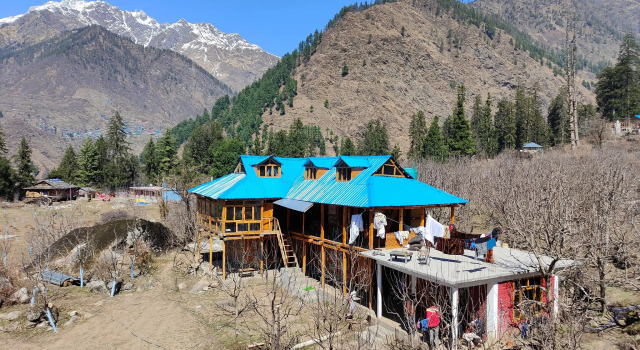 Yalakhom, Book Hotel Tosh Himachal Pradesh