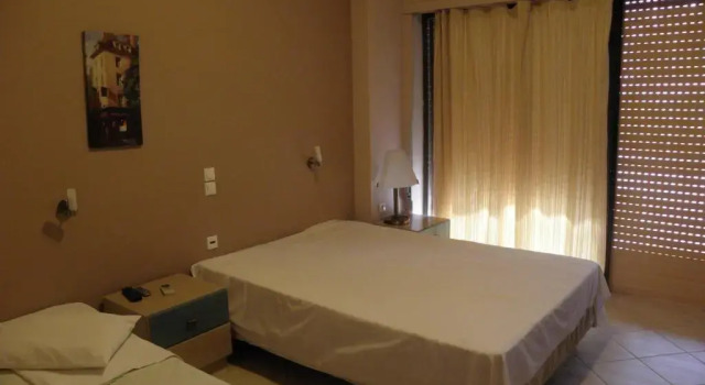Riviera Hotel, Забронировать Отель Порос Кефалония