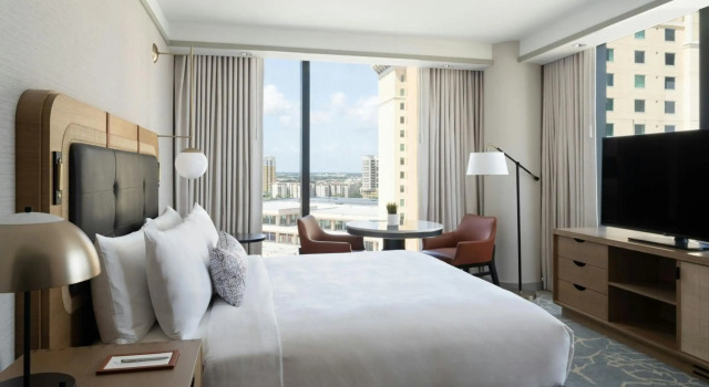 JW Marriott Tampa Water Street, Varaa Hotelli Hotellit Tampa pysäköinnillä, Pysäköinti