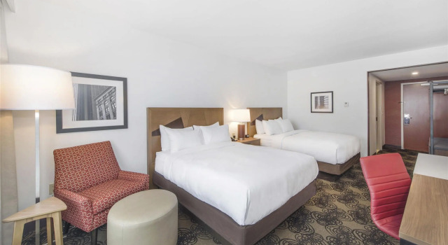 DoubleTree by Hilton Raleigh - Cary