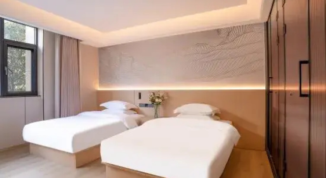 Люкс Luxury Xiangmi Hotel (Gejiu Laoyin Mountain Scenic Area Branch)