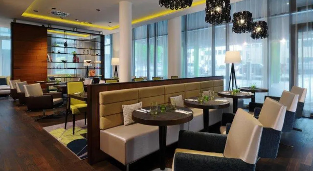 Номер Standard Courtyard by Marriott Cologne