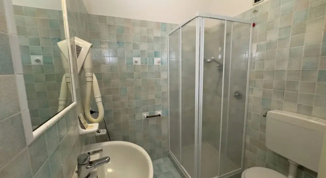 Трёхместный номер Standard Hotel Astoria