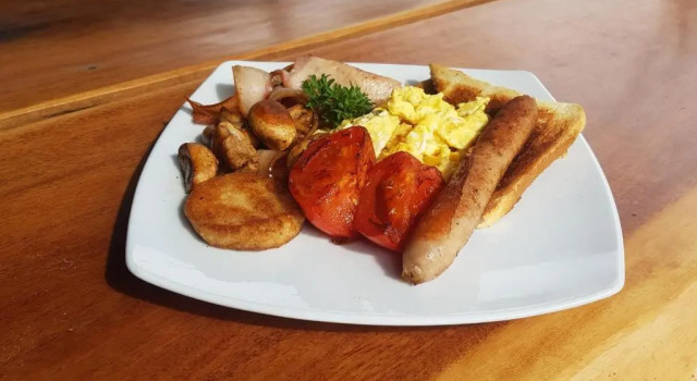 Red Bridge Motor Inn, Buchen Sie Hotel Woombye Sunshine Coast