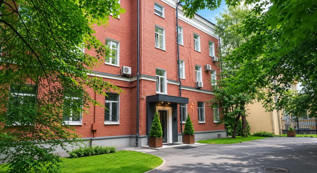 Apartments in the heart of Moscow, by the Moskva River embankment, Book Lejlighed Lejligheder i Moskva, Lejlighed