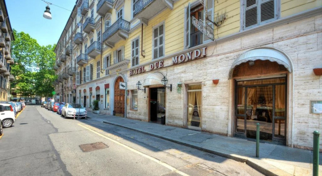 Hotel Due Mondi, Забронировать Отель Отели Турина с парковкой, рядом с Королевская библиотека, Парковка