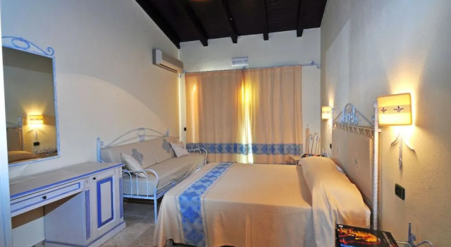 Hotel Corsaro Nero, Book Hotel Portu Maga Costa Verde