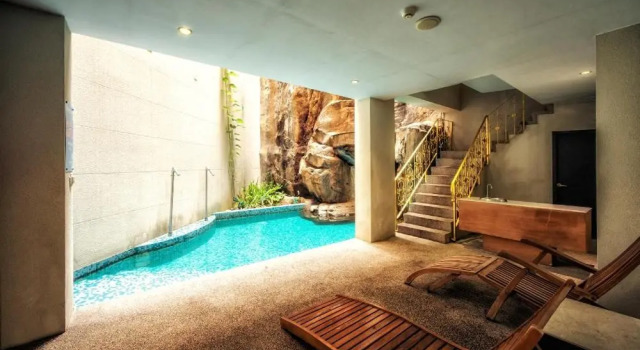 Двухместный номер Standard с видом на бассейн Bali Motel - Zhongli