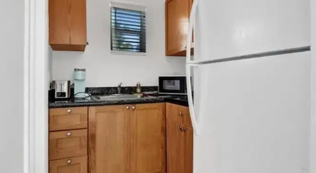 Waves on Desoto Beautiful Studio, Забронировать Дом для отпуска Виллы Голливуд-Бич, Вилла