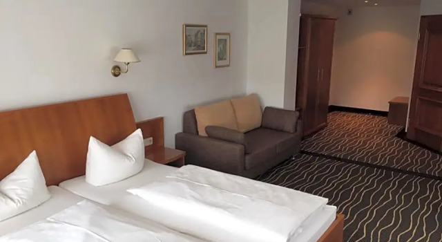 Hotel Zur Schönen Aussicht, Забронировать Отель Отели Нижней Франкония 3 звезды, 3*