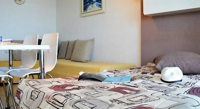 Appartement Le Lavandou, 1 pièce, 3 personnes - FR-1-251-252