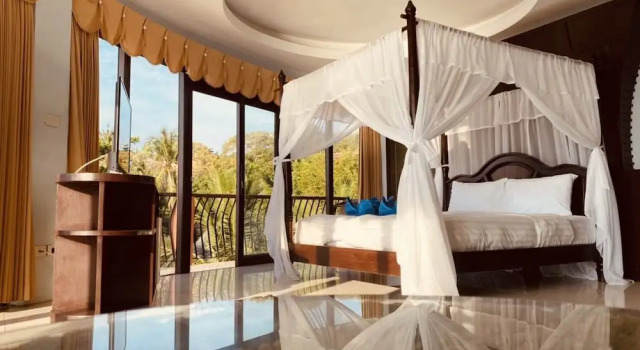 Номер Standard с балконом и с видом на океан Koh Tao Regal Resort