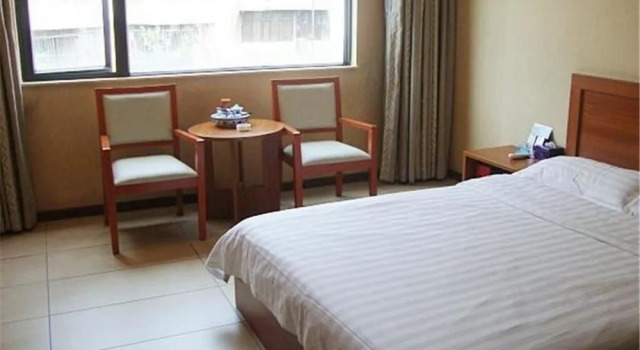 Huanying Living Hotel Shilong Branch, Varaa Hotelli Hotellit Guangdong aamiaisella, Aamiainen