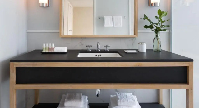 Номер Standard Kimpton Schofield Hotel by IHG