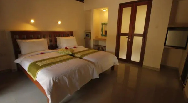 The Waterfront Resort & Restaurant, Book Resort Gili Air 