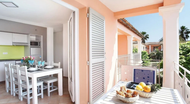 Charming apartment with AC not far from the beautiful coast