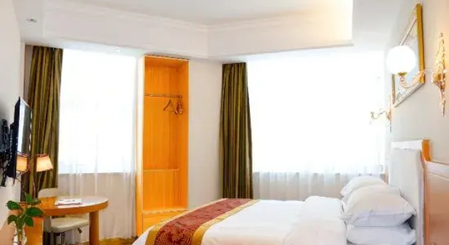 Люкс Premier Vienna 3 Best Hotel (Sihong Wetland Park Shuanggou Town)