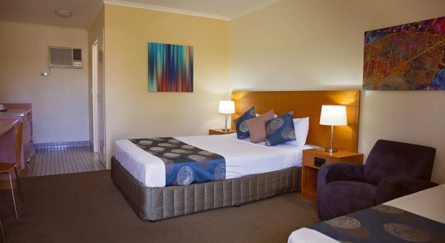 White Lace Motor Inn, Buchen Sie Gasthaus Mackay Queensland, in der Nähe von BB Print Stadium Mackay