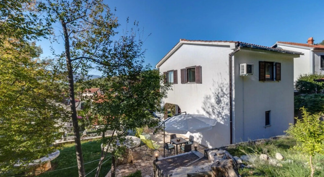 House Erika, Prenota Hotel Cres 