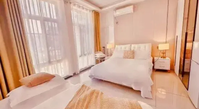 Huajian Mandi Homestay (National Exhibition and Convention Center), Varaa Hotelli Shanghai Shanghai