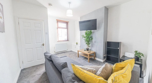 Beautiful 2 Bedroom House in Barrow in Furness, Забронировать Отель Отели Барроу-ин-Фернесс 4 звезды, 4*