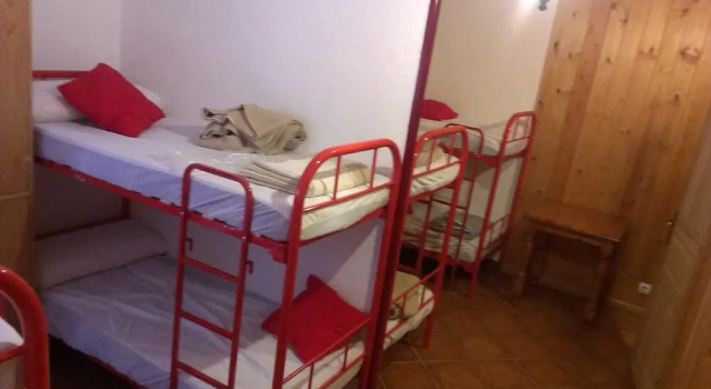 Albergue el Betato - Hostel, Buchen Sie Hostel Piedrafita de Jaca Aragonien