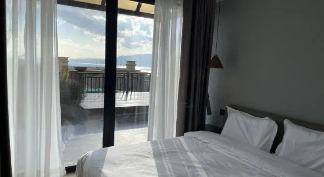 Семейный люкс с 3 комнатами Fanhua Motel